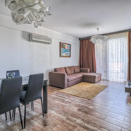 Harmony Court * לימסול